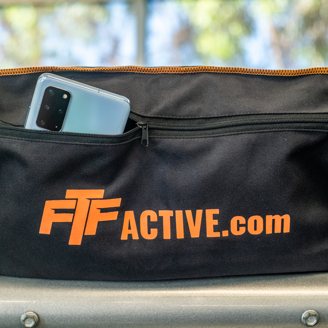 BenchLock™ Hooded Gym Towel – Extra-Large Microfibre Suede with Zipper Pocket