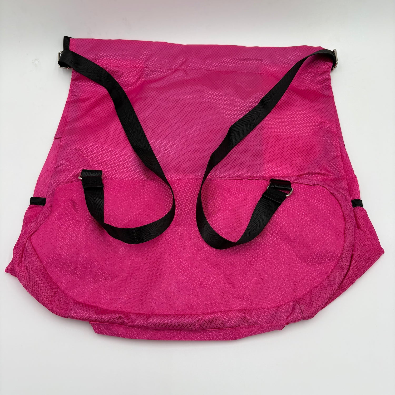 Pink FTF Active sports bag with flat pull string shoulder straps