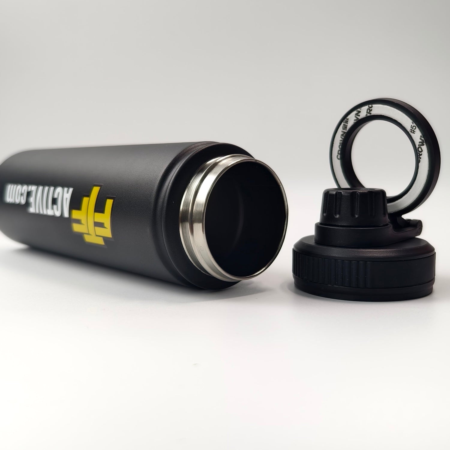 Magnetic Bottle – 700ml Stainless Steel with Phone Holder